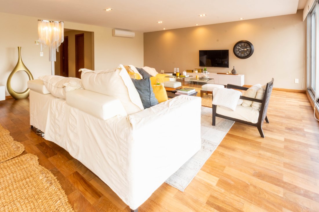 Apartment in Montevideo, Departamento de Montevideo, Uruguay 4 - 13698292