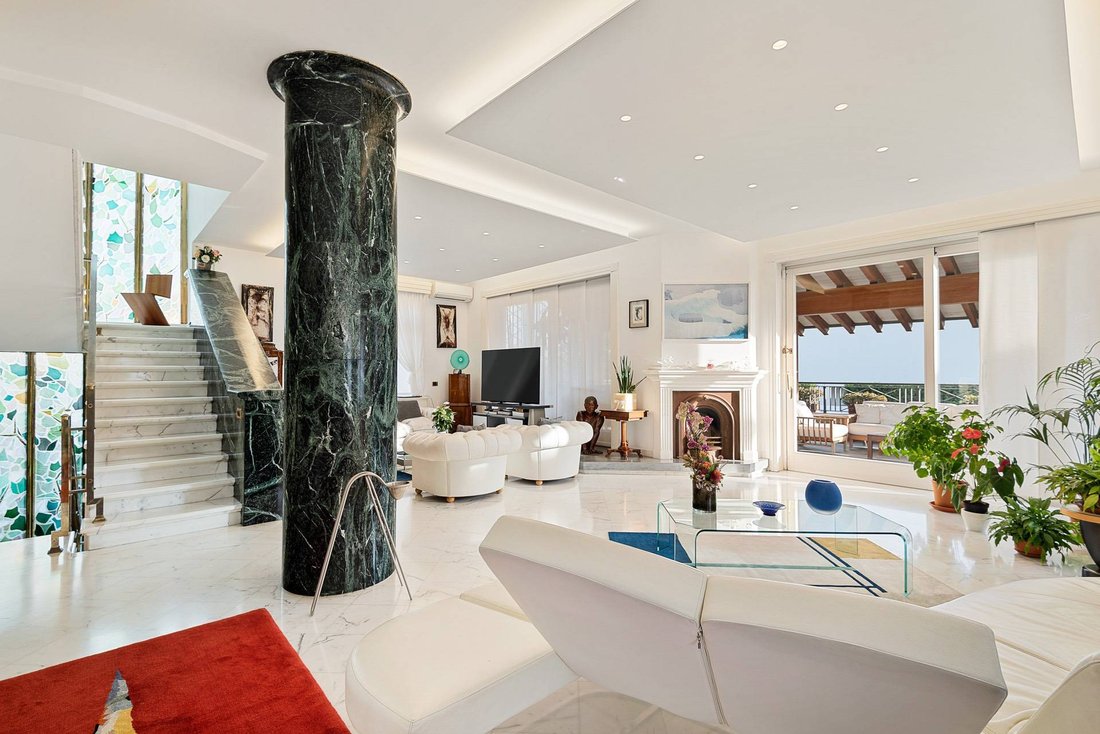 Villa in Lido di Camaiore, Camaiore, Tuscany 1 - 13699470