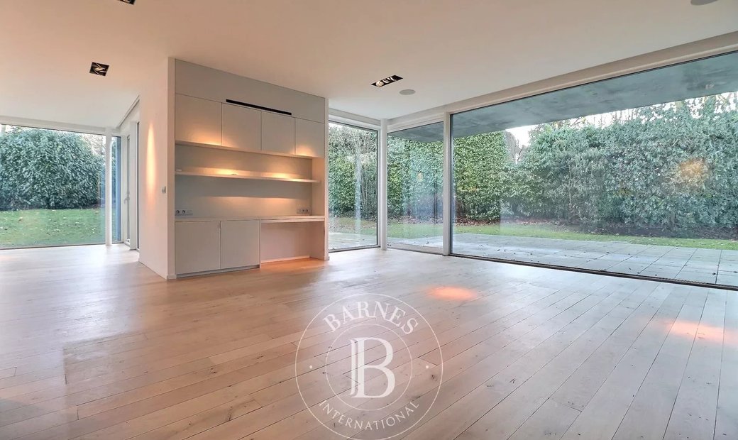 Observatory 3 Bedroom Apartment + Terrace + In Uccle, Brussels, Belgium