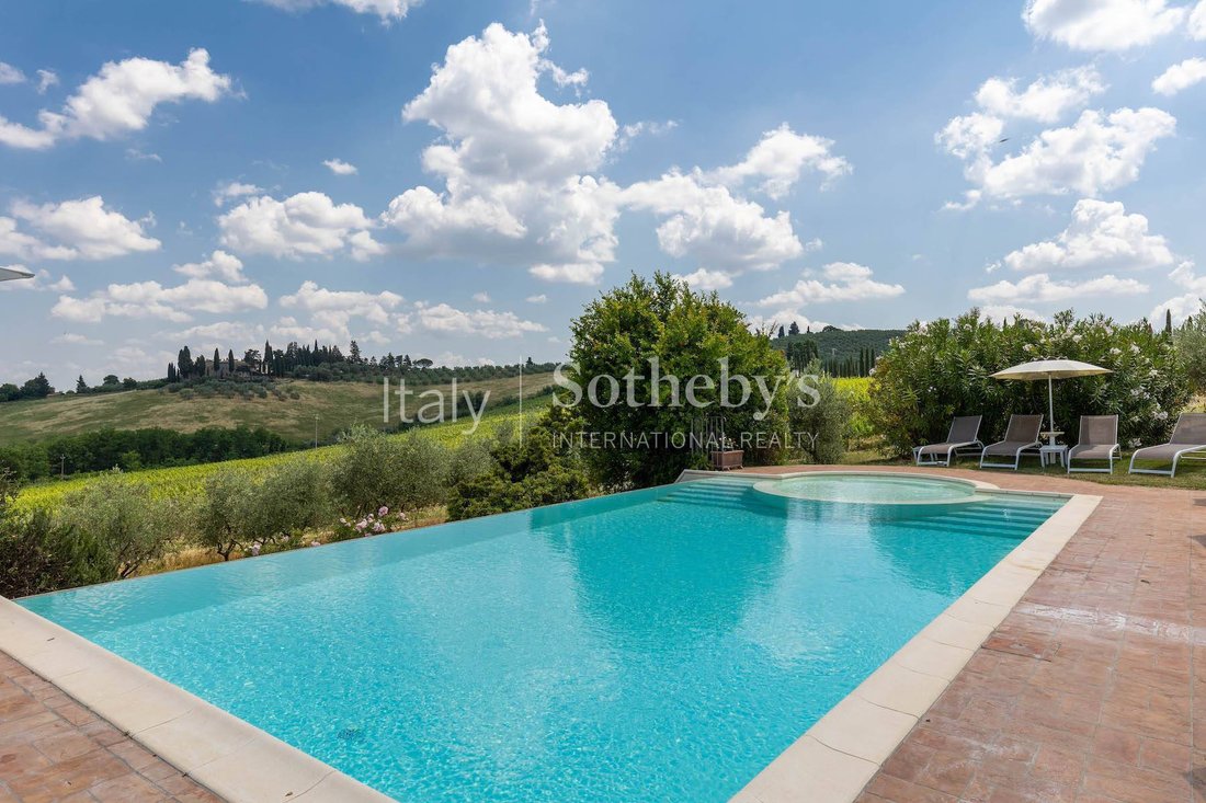 House in San Gimignano, Tuscany, Italy 5 - 12927077