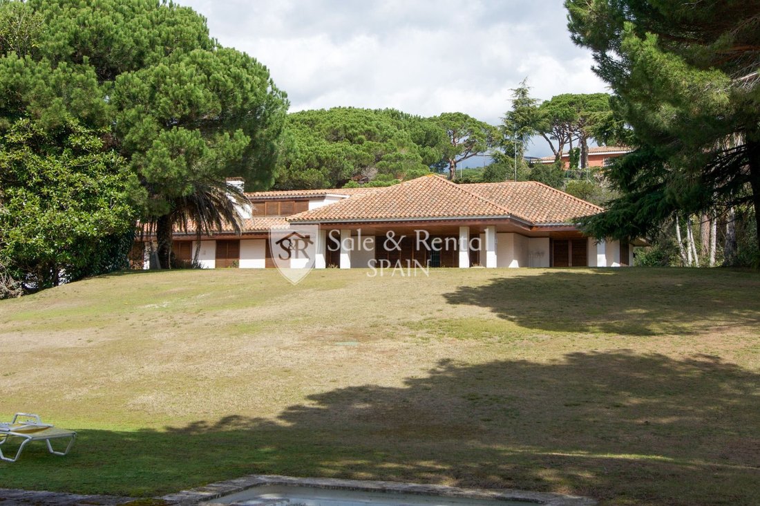 Chalet in Sant Andreu de Llavaneres, Catalonia, Spain 1 - 13695313