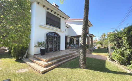 Villa in Torrevieja, Land Valencia, Spanien 1