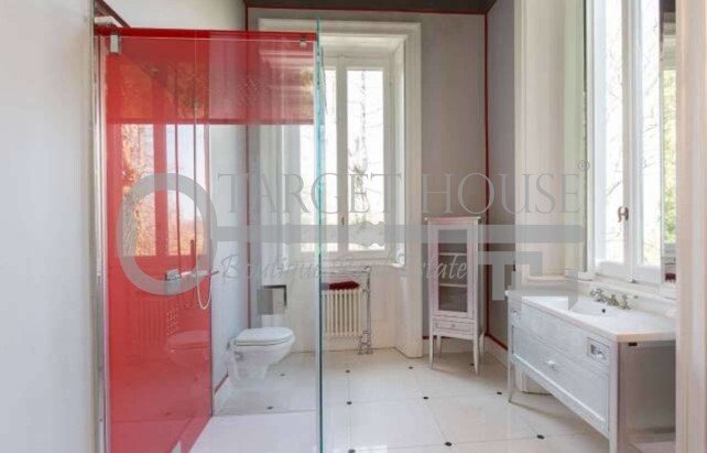 Villa in Stresa, Piedmont, Italy 3 - 13702675