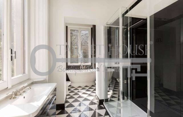 Villa in Stresa, Piedmont, Italy 2 - 13702675