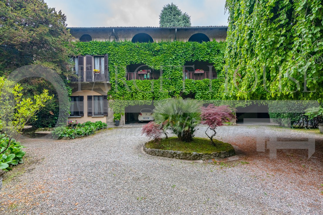 Chalet in Alzate Brianza, Lombardei, Italien 3 - 13702733