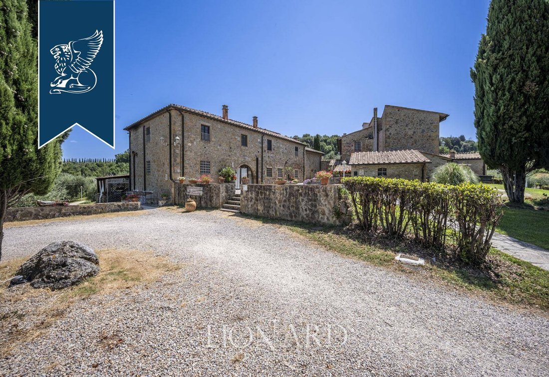 Villa in San Gimignano, Tuscany, Italy 3 - 13703324