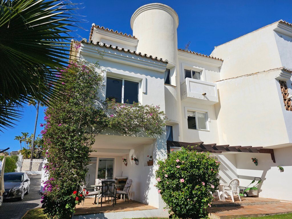 House In Calahonda, Andalusia, Spain For Sale (13703815)