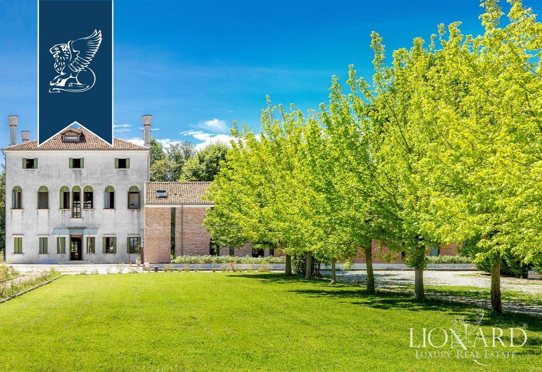 Villa in Dolo, Veneto, Italy 4 - 13703312
