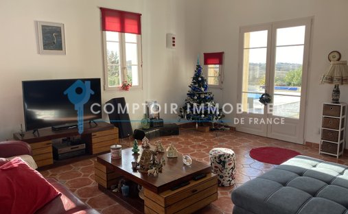 Magnificent Renaissance Style Château With 9ha Land, 2 Gîtes And Pool, 30 Minutes From Toulouse