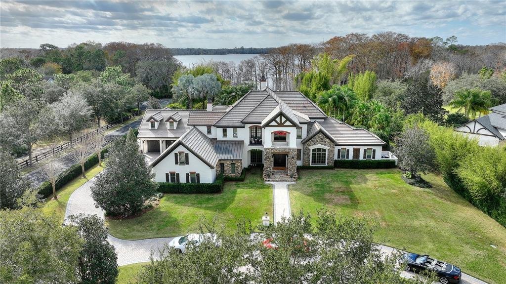 6 Bedrooms Single Family Detached In Chuluota, Florida, United States