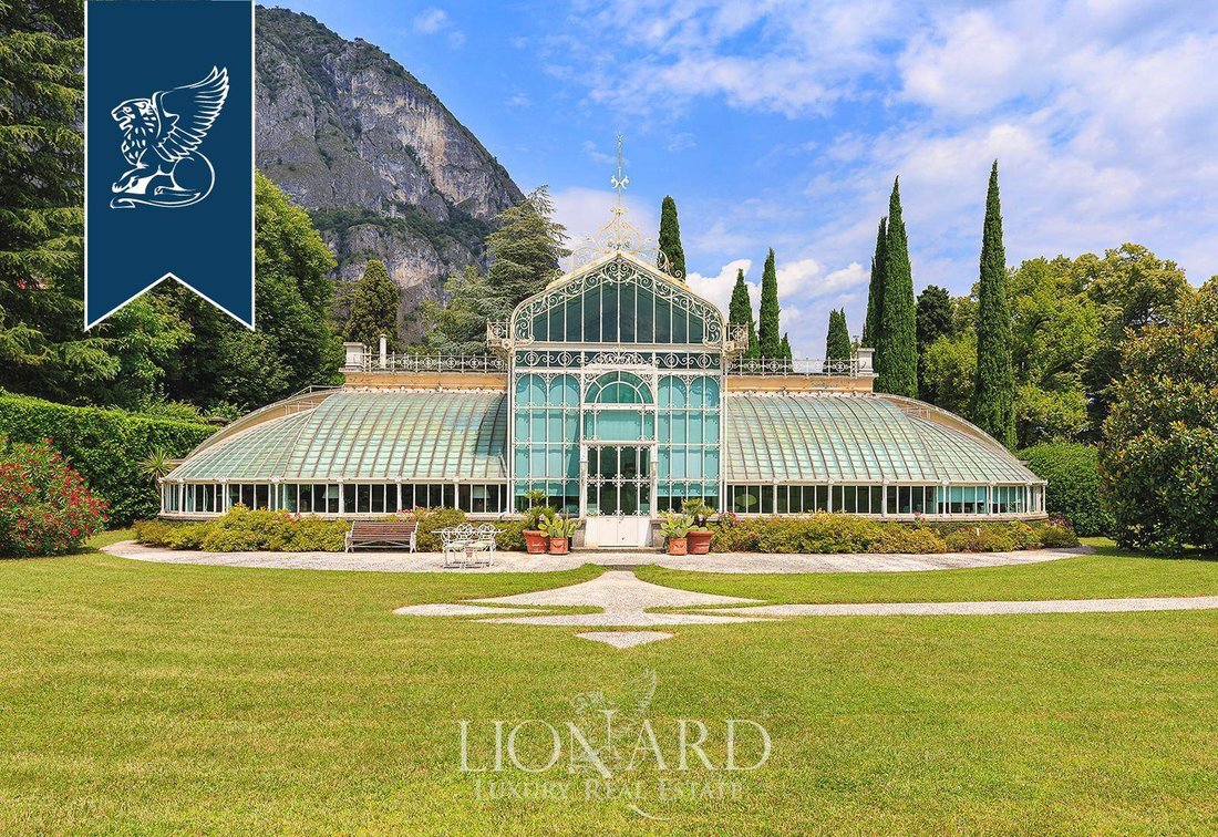 Villa in Griante, Lombardy, Italy 1 - 13703376