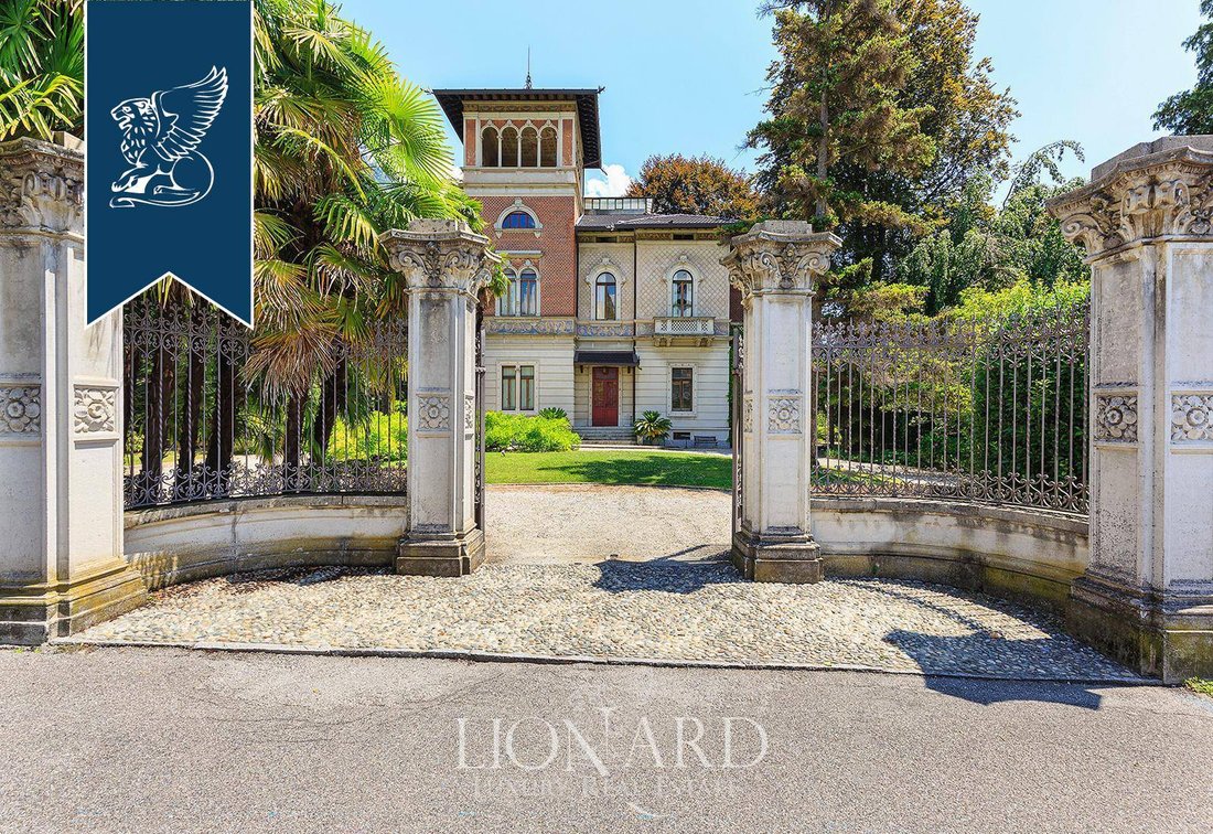 Villa in Mandello del Lario, Lombardy, Italy 3 - 13703372