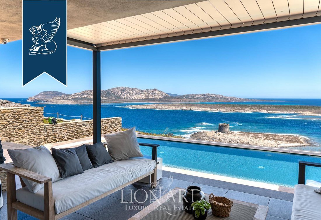 Luxurious, Modern Sea Facing Villa With A Pool In In Stintino, Sardinia