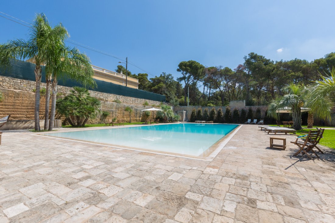 Charming Villa With Swimming Pool, Tennis Court And In Nardò, Apulia