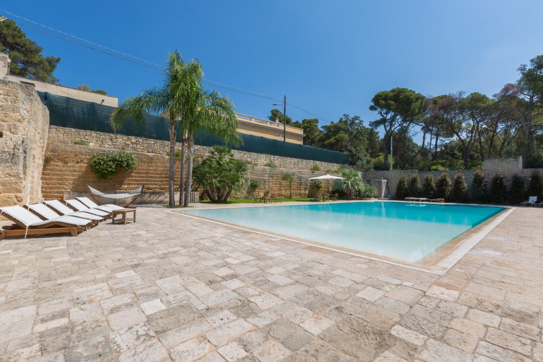 Charming Villa With Swimming Pool, Tennis Court And In Nardò, Apulia