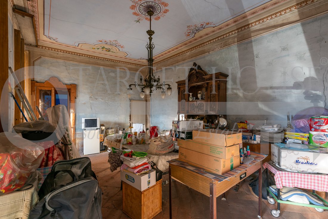 Estate in Sirone, Lombardy, Italy 3 - 13705022