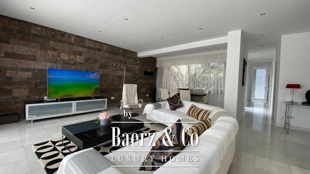 House in Costa Adeje, Adeje, Canary Islands 2 - 13708629