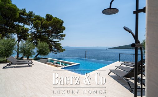 Villa in Sumartin, Split-Dalmatia County, Croatia 1