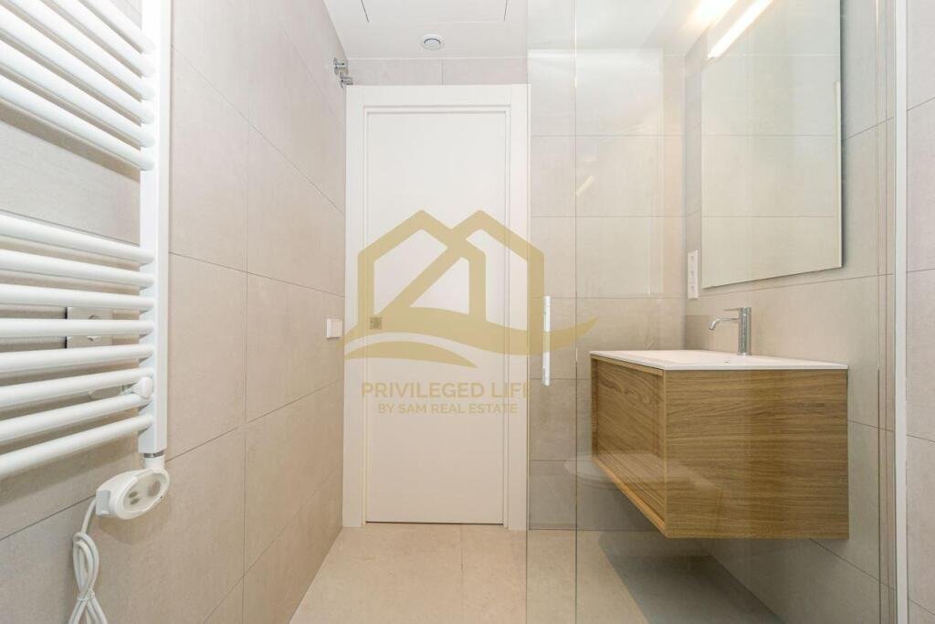 Apartment in Eixample, Barcelona, Spain 5 - 13620072