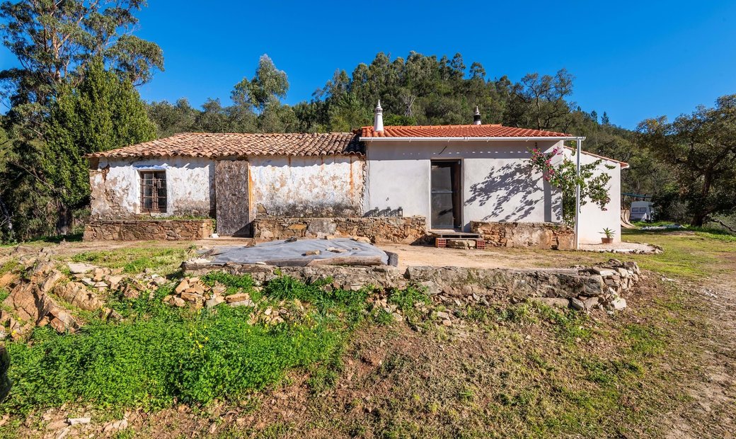 Partly Renovated Off Grid Country House Above In Marmelete, Algarve, Portugal For Sale (13661270)