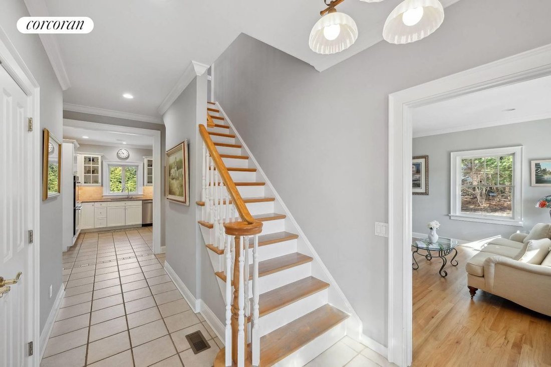 15 Fern Road, Southampton, Ny 11968 In Southampton, New York, United