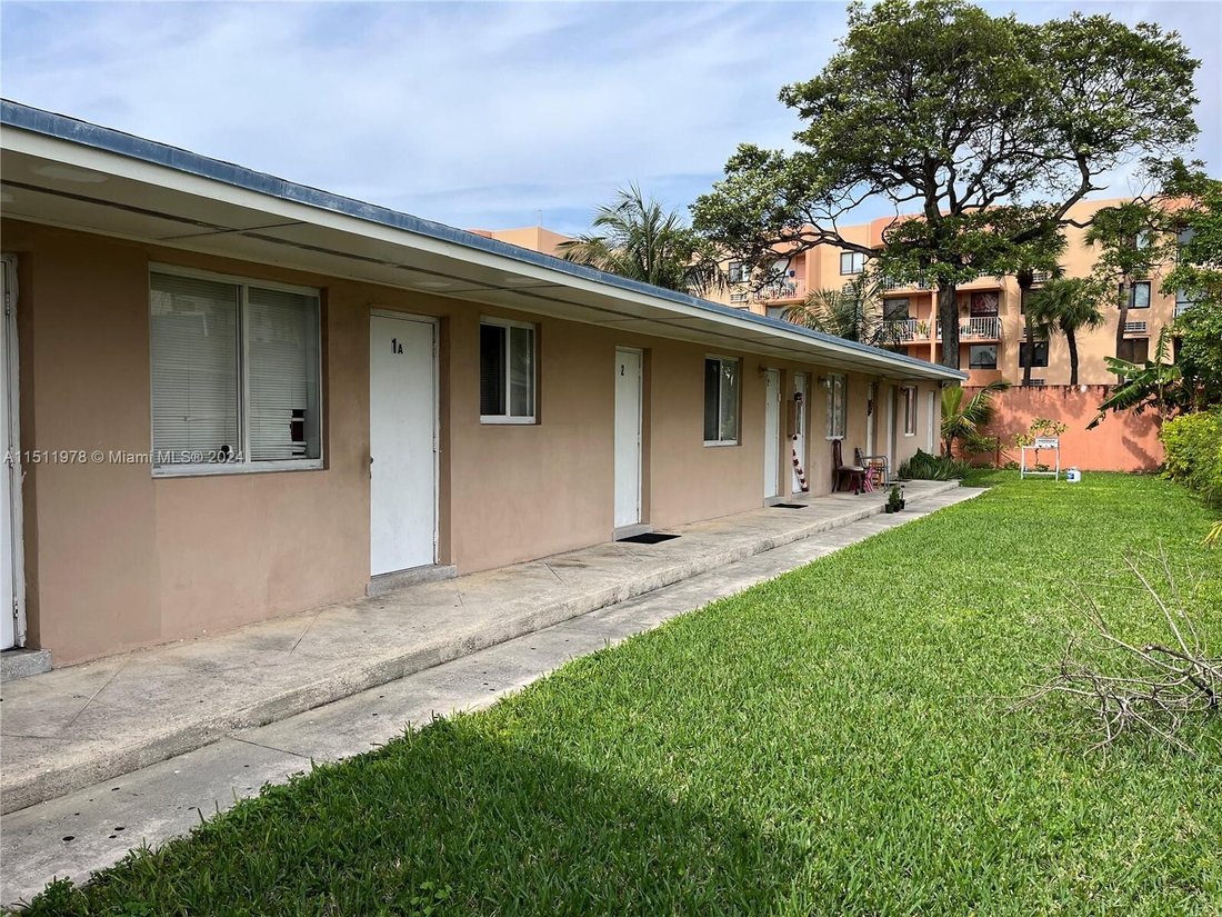 Fourplex In Miami, Florida, United States For Sale (13698293)