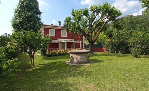 Villa in Camaiore, Tuscany, Italy 1