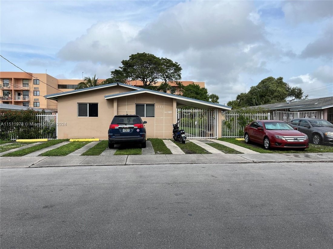 Fourplex In Miami, Florida, United States For Sale (13698293)