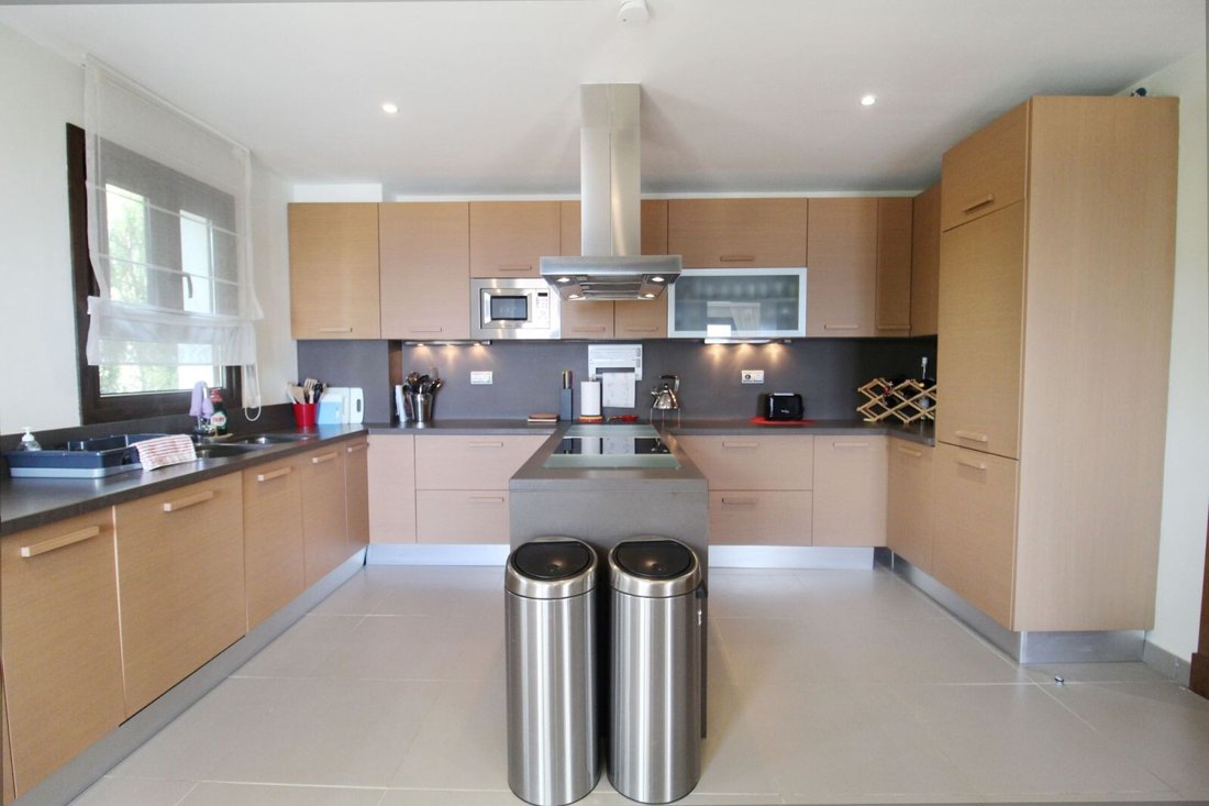 Villa in Benahavis, Andalusia, Spain 5 - 13711247