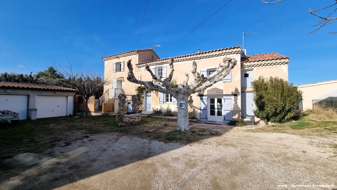 Villa in Aubignan, Provence-Alpes-Côte d'Azur, France 1 - 13709720