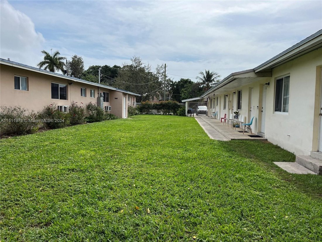 Fourplex In Miami, Florida, United States For Sale (13698293)
