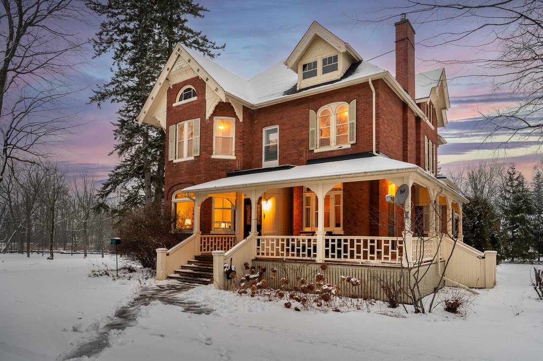 1890's Victorian Manor In Elmvale, Ontario, Canada For Sale (13709290)