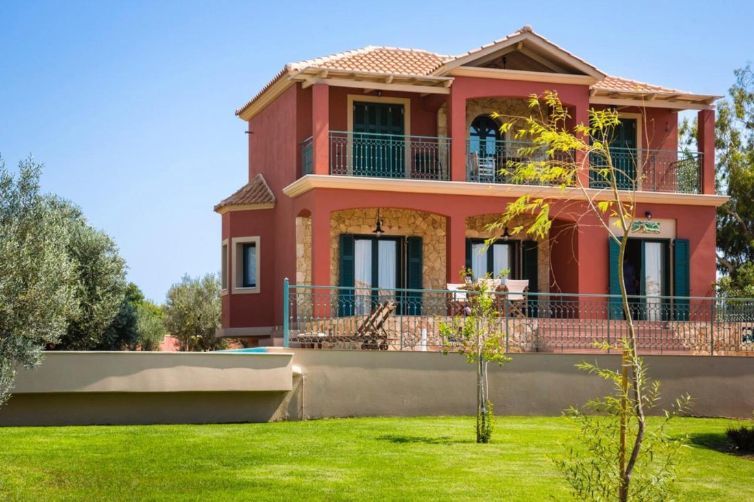 Villa in Argostoli, Peloponnese, Western Greece and the Ionian, Greece 2 - 13717824