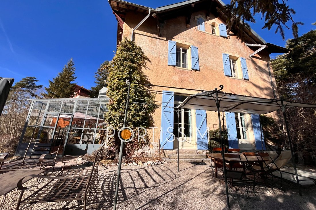 Villa in Andon, Provence-Alpes-Côte d'Azur, France 1 - 13713748