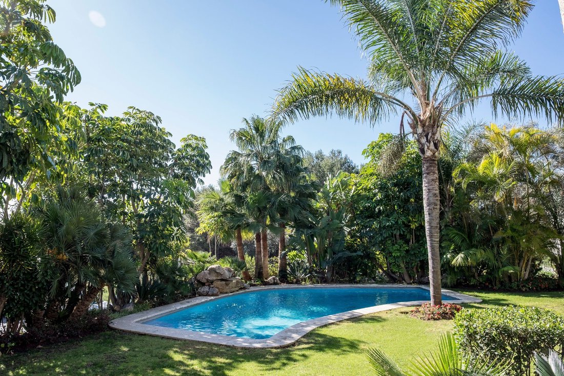Villa in Marbella, Andalusia, Spain 1 - 13714037