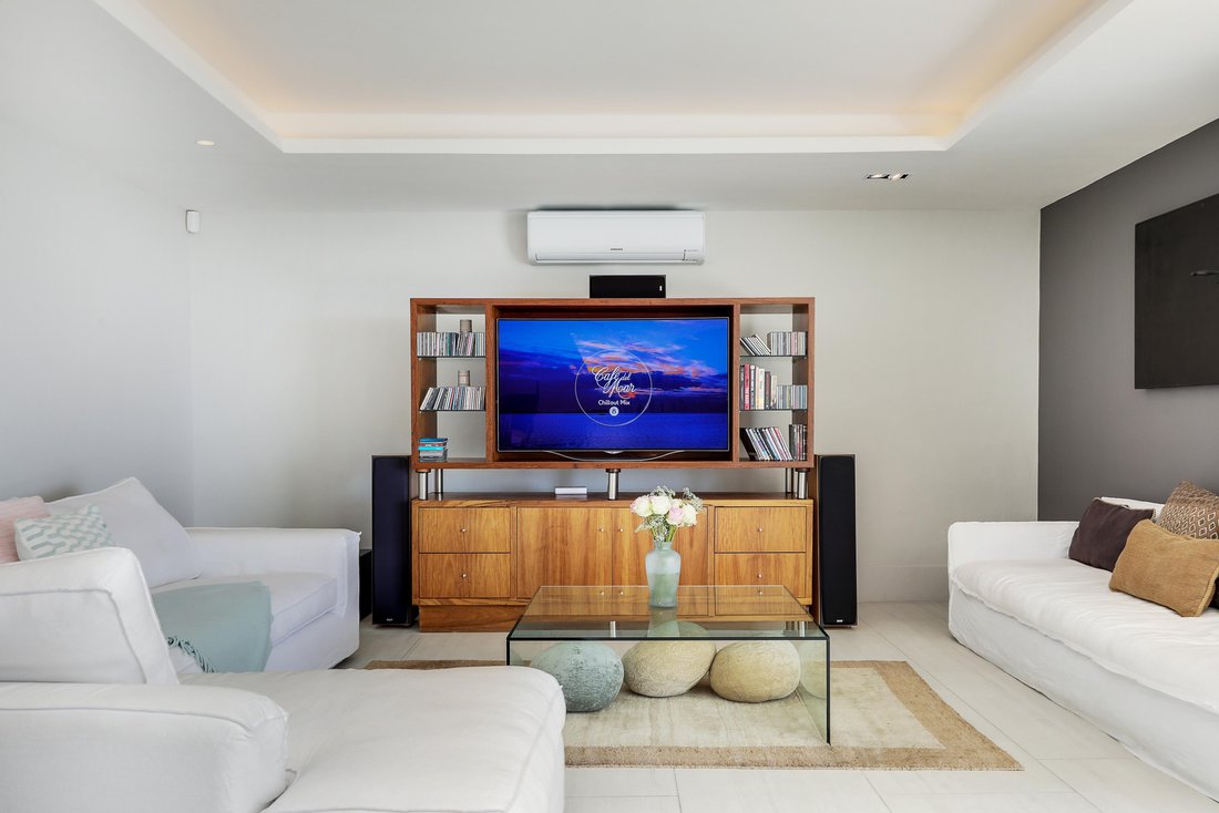 Apartment in Cape Town, Western Cape, South Africa 4 - 13713309