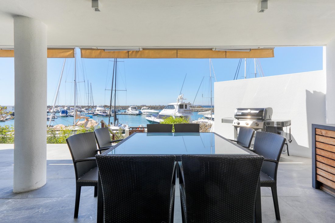 Apartment in Mouille Point, Cape Town, South Africa 4 - 13713322