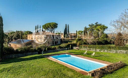 Farm Ranch in Siena, Tuscany, Italy 1