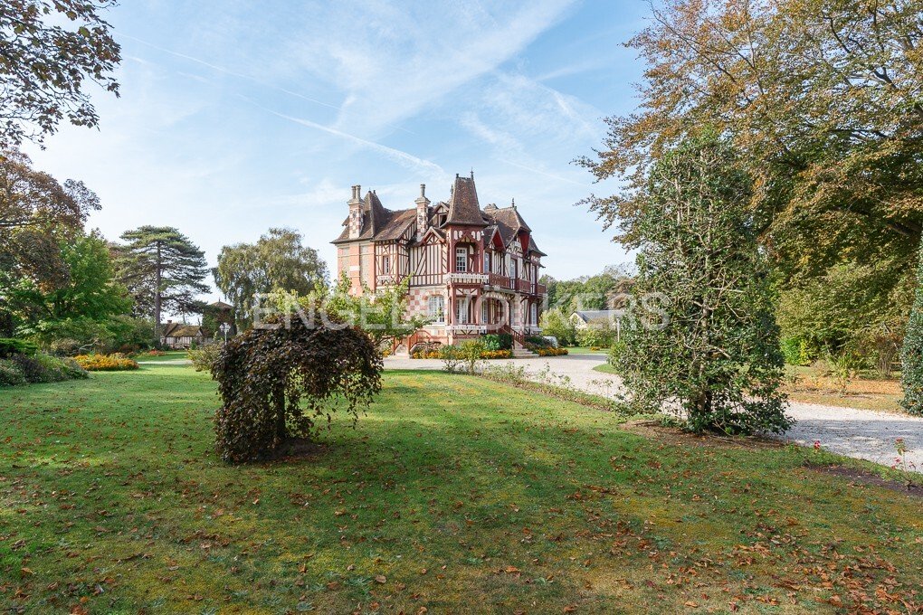 Beautiful Normandy Manor 300m From The Beach In Cabourg, Normandy