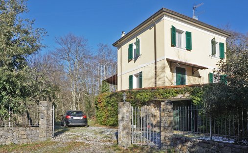 House in Pugliola-Solaro, Lerici, Liguria 1
