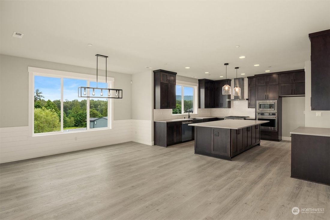 Exceptional Residence In Valley Vista In Monroe, Washington, United