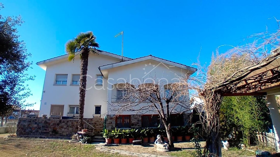 Villa in Gurb, Catalonia, Spain 2 - 13728376