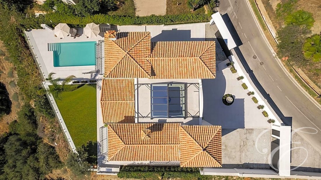 Villa in Benahavis, Andalusia, Spain 3 - 13724088