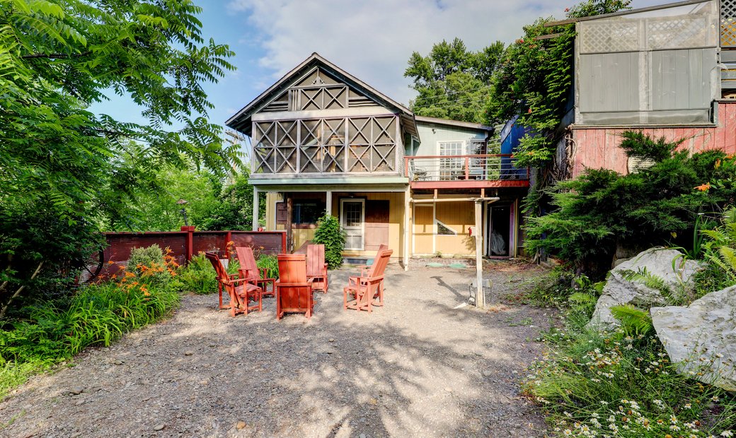 1300 State Route 213, High Falls, Ny In High Falls, New York, United