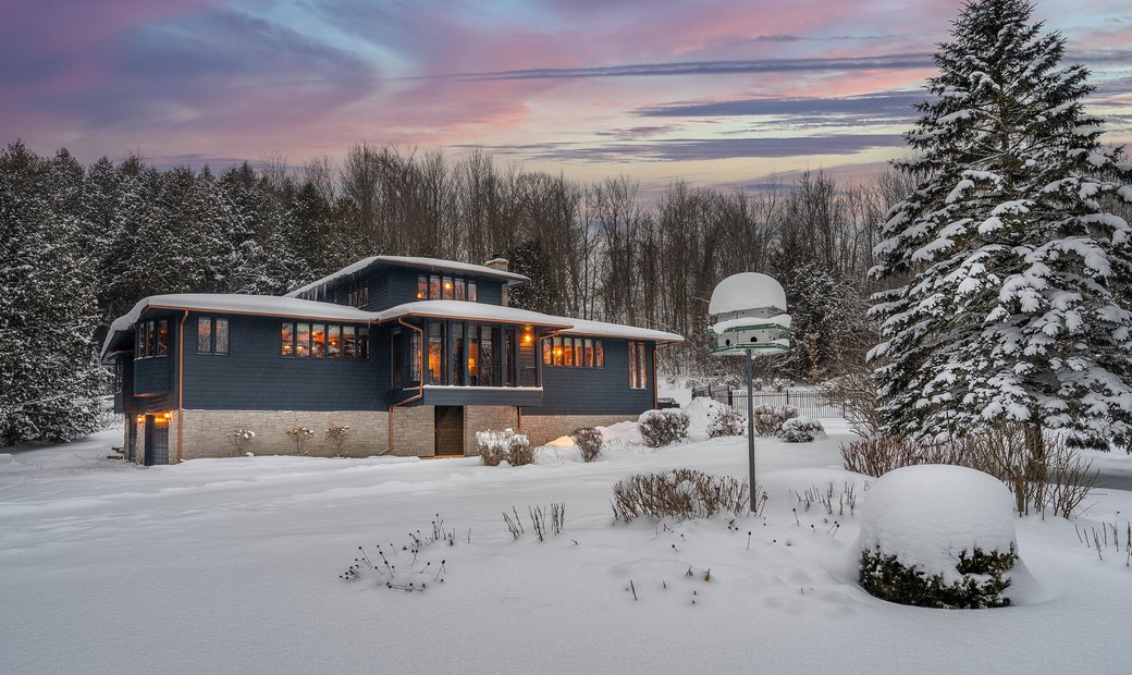 Beautiful Home On 95 Acres In Duntroon, Ontario, Canada For Sale (13725491)