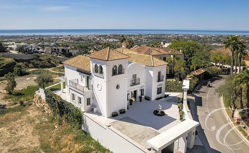 Villa in Benahavis, Andalusia, Spain 1