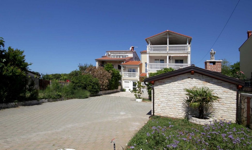 House Banjole, Medulin, 480m2 In Medulin, Istria County, Croatia For