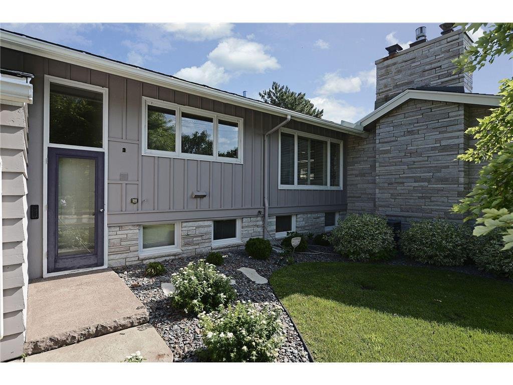 Mid Century Modern Luxury Home Steps In Minneapolis, Minnesota, United