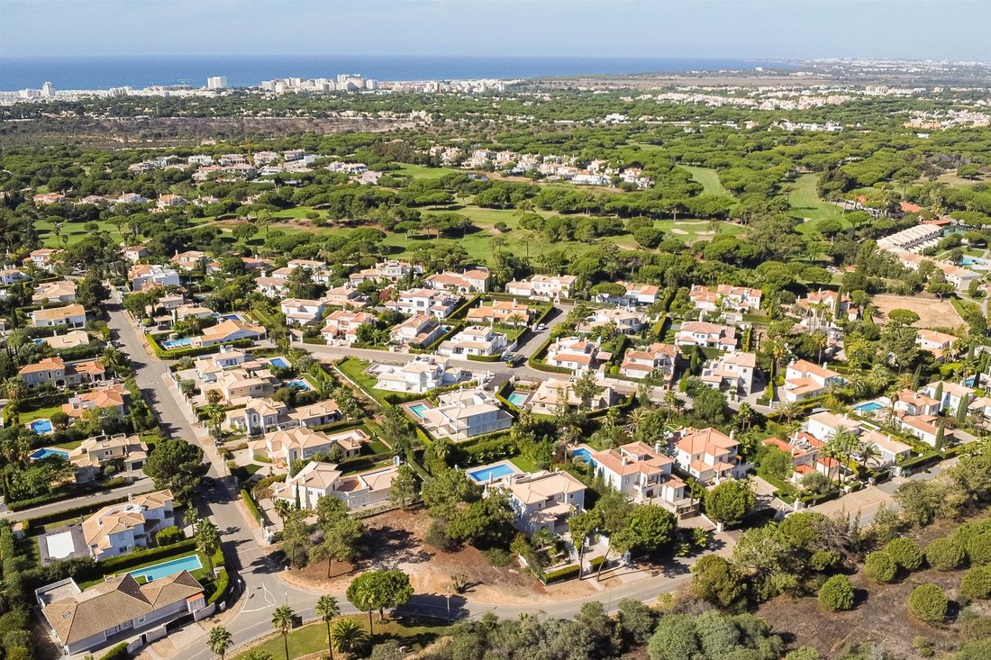 Land in Vilamoura, Quarteira, Algarve 1 - 13732325