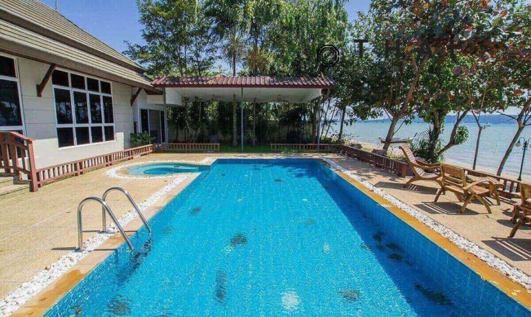 3 Bedroom Beachfront Pool Villa For Sale Chalong Bay In Rawai, Phuket ...